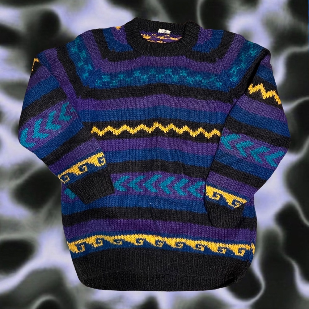 100% wool sweater graphic / design